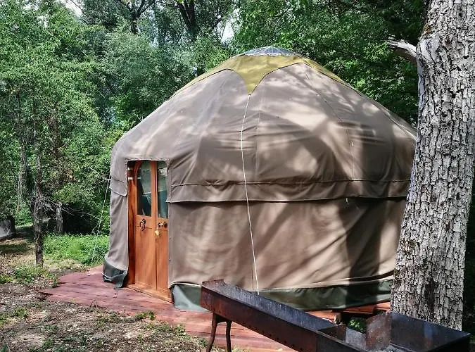 Romantic Treehouse Yurt In Nature Reserve With Jacuzzi Luxuszelt