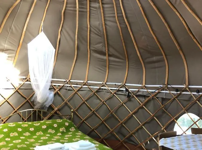 Luxuszelt Romantic Treehouse Yurt In Nature Reserve With Jacuzzi *